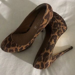 🔴 Leopard Aldo Pumps